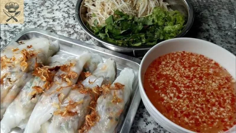 Khám phá cách làm nước chấm bánh cuốn thơm ngon đậm đà