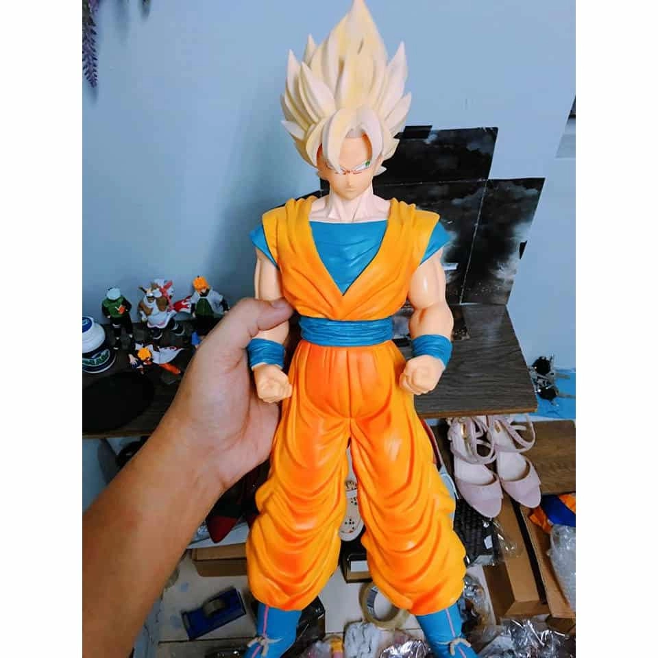 Tận hưởng hình ảnh rõ nét từ ảnh goku 4k sống động.