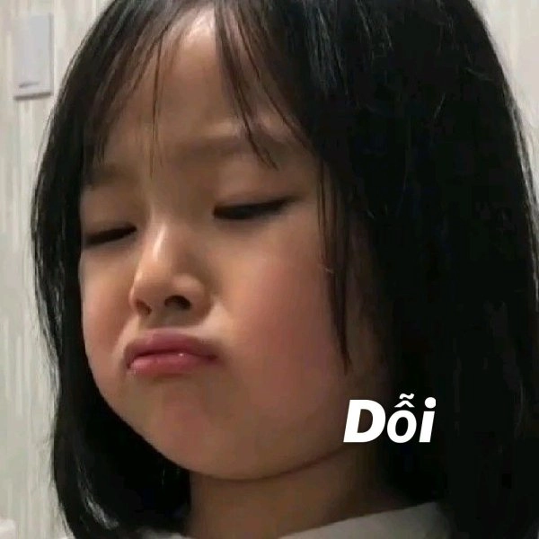 Khóc meme em bé cute hài hước này sẽ khiến bạn cười không ngừng!