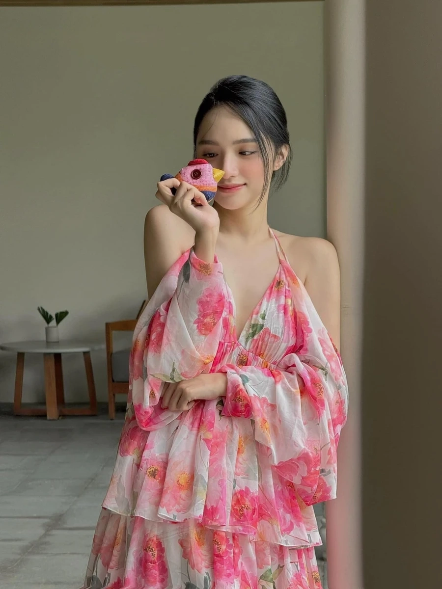 Khán giả tò mò Gigi Hương Giang sinh năm nào trong sự nghiệp của cô.
