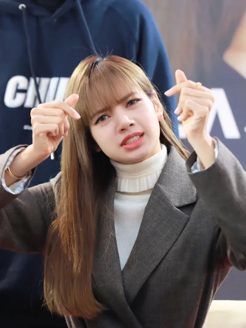 Những Blackpink Lisa meme face cực kỳ đáng yêu và thú vị.