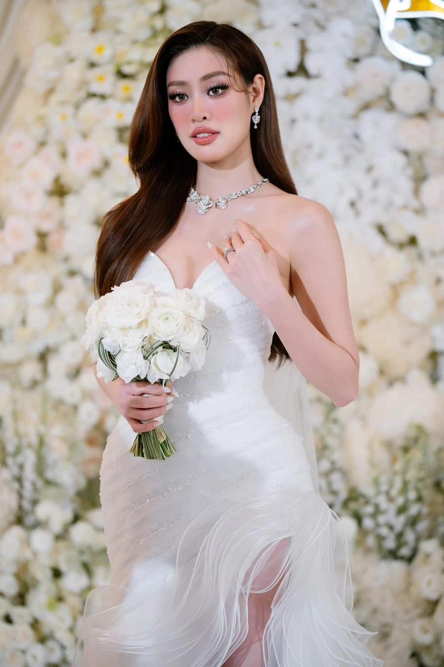 Nguyễn trần khánh vân tỏa sáng với hành trình đầy cảm hứng.