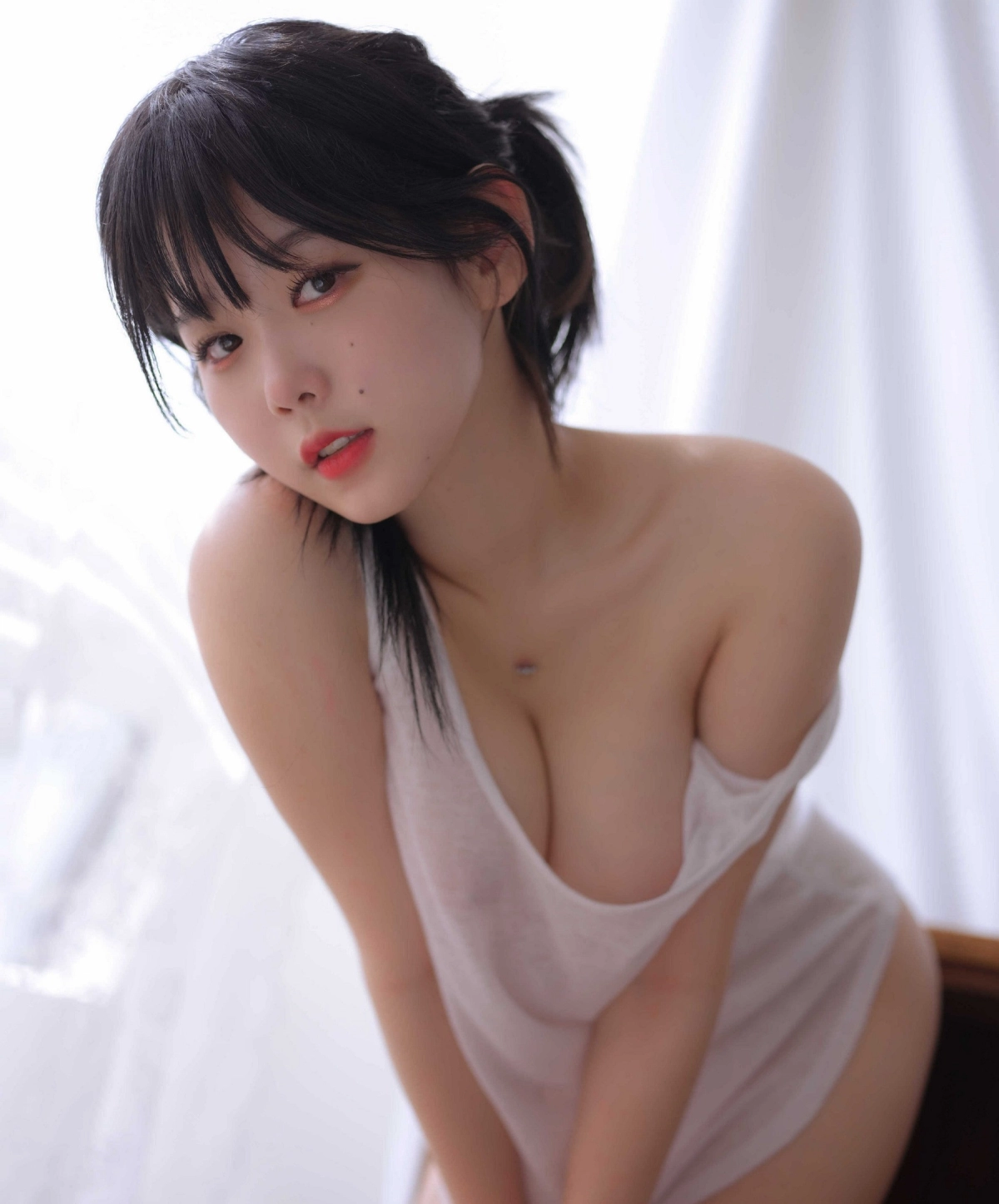 Aunt 18+ vú căng sexy nóng bỏng cuốn hút non tơ vú size G phạm tội ngọt ngào điên cuồng