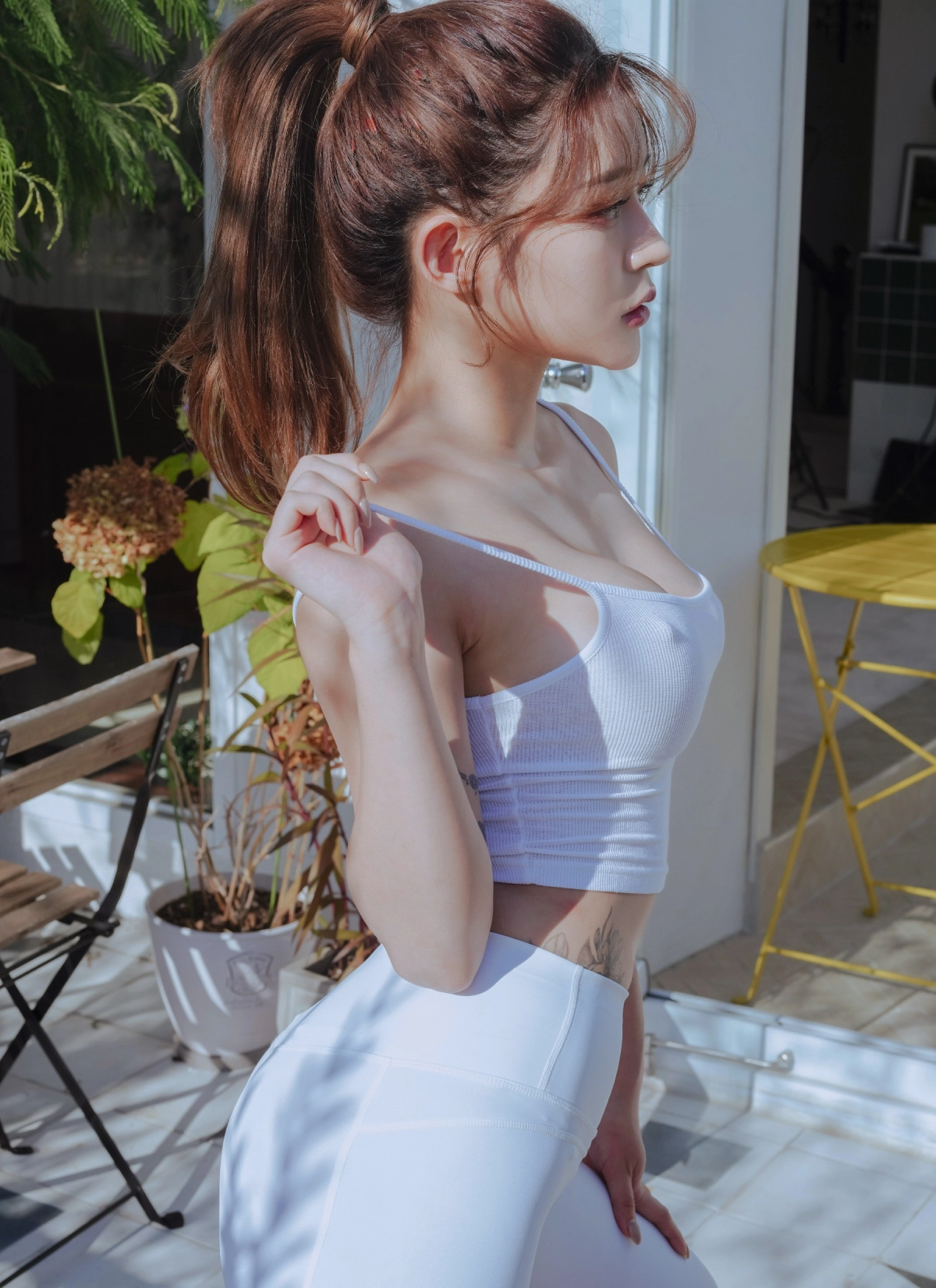 Rahee thủ dâm sexy nóng bỏng cuốn hút bóp vú size H nước dâm phun ướt sàn nhà luôn