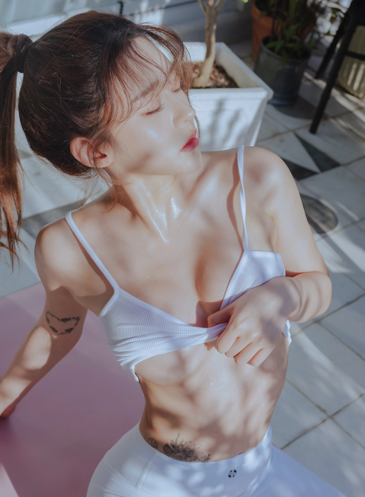 Rahee nude vú đẹp sexy nóng bỏng cuốn hút 100% vú tròn lồn múp mời gọi đâm sâu ngay