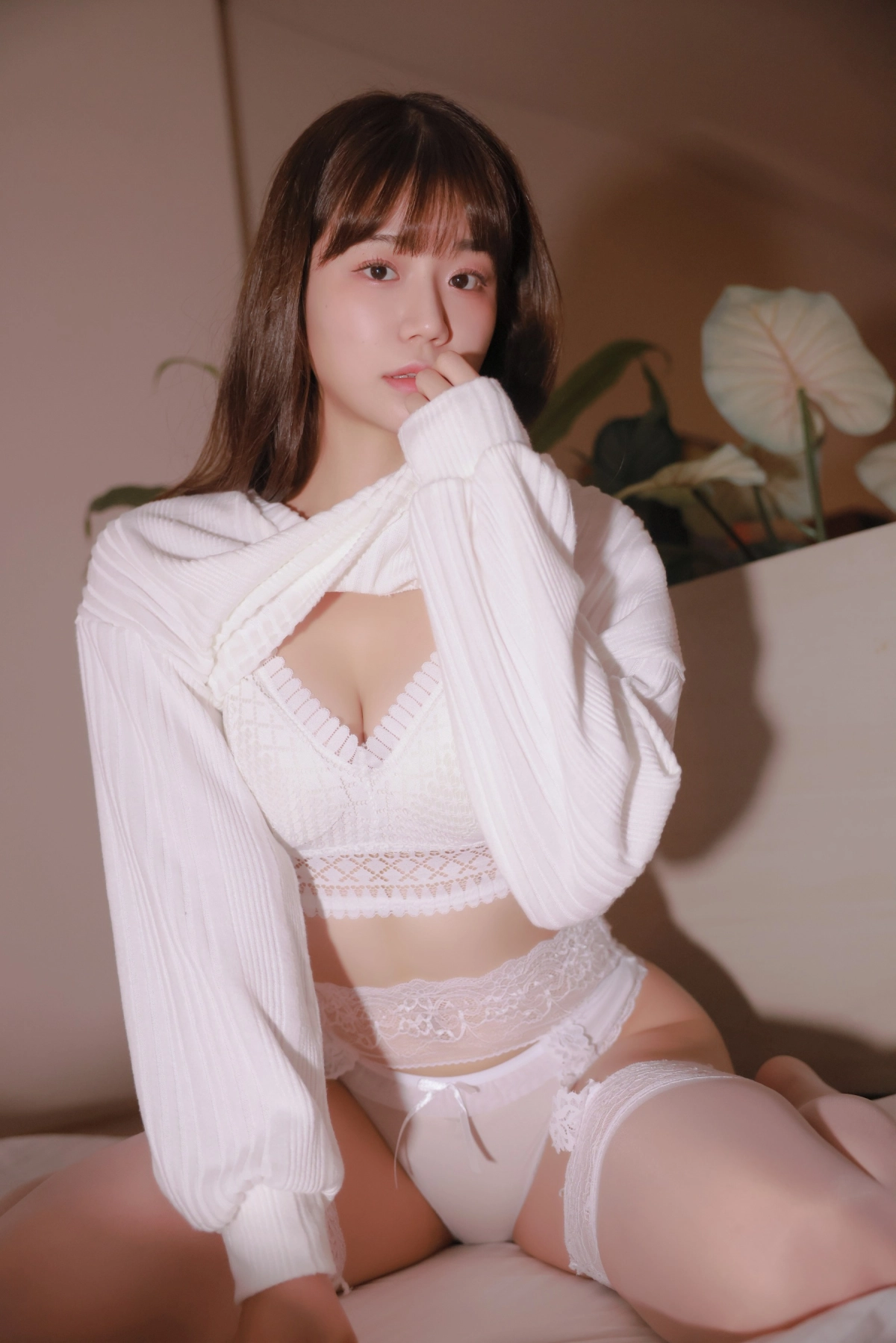 Yui bikini vú to sexy nóng bỏng cuốn hút khe ngực hút hồn