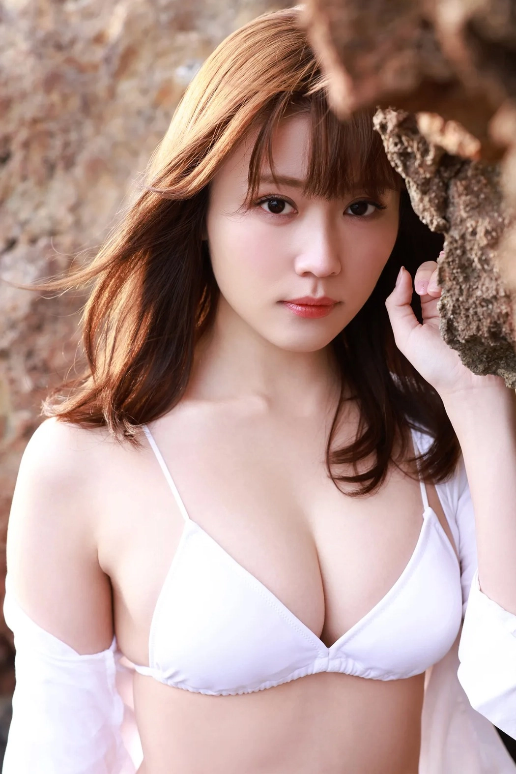 Yuka Kohinata tự bóp vú sexy nóng bỏng cuốn hút tay lút cán vú đỏ mão rên vang khắp phòng