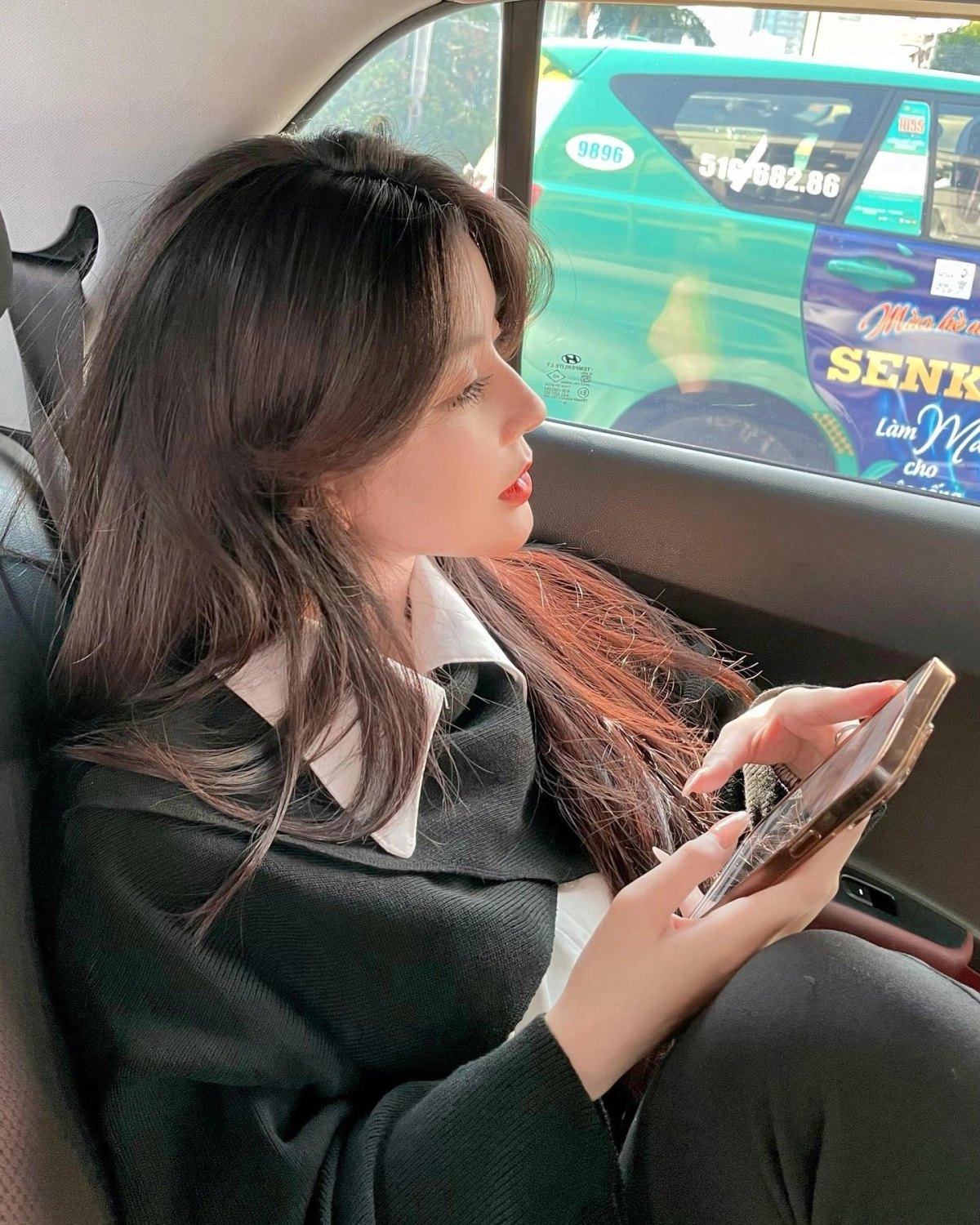 Ảnh sex vú gái xinh mịn màng căng tròn gợi cảm