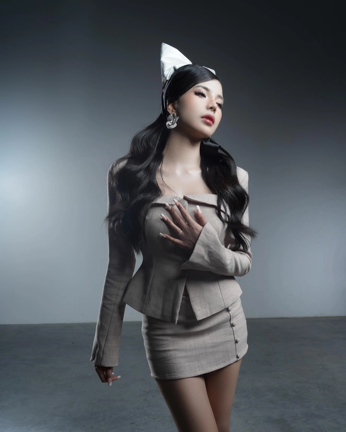 Ảnh gái hở vú táo bạo gợi cảm mê hoặc