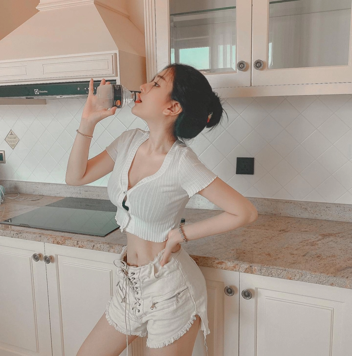 Ảnh gái xinh vú to xxx nóng bỏng cực kỳ gợi cảm