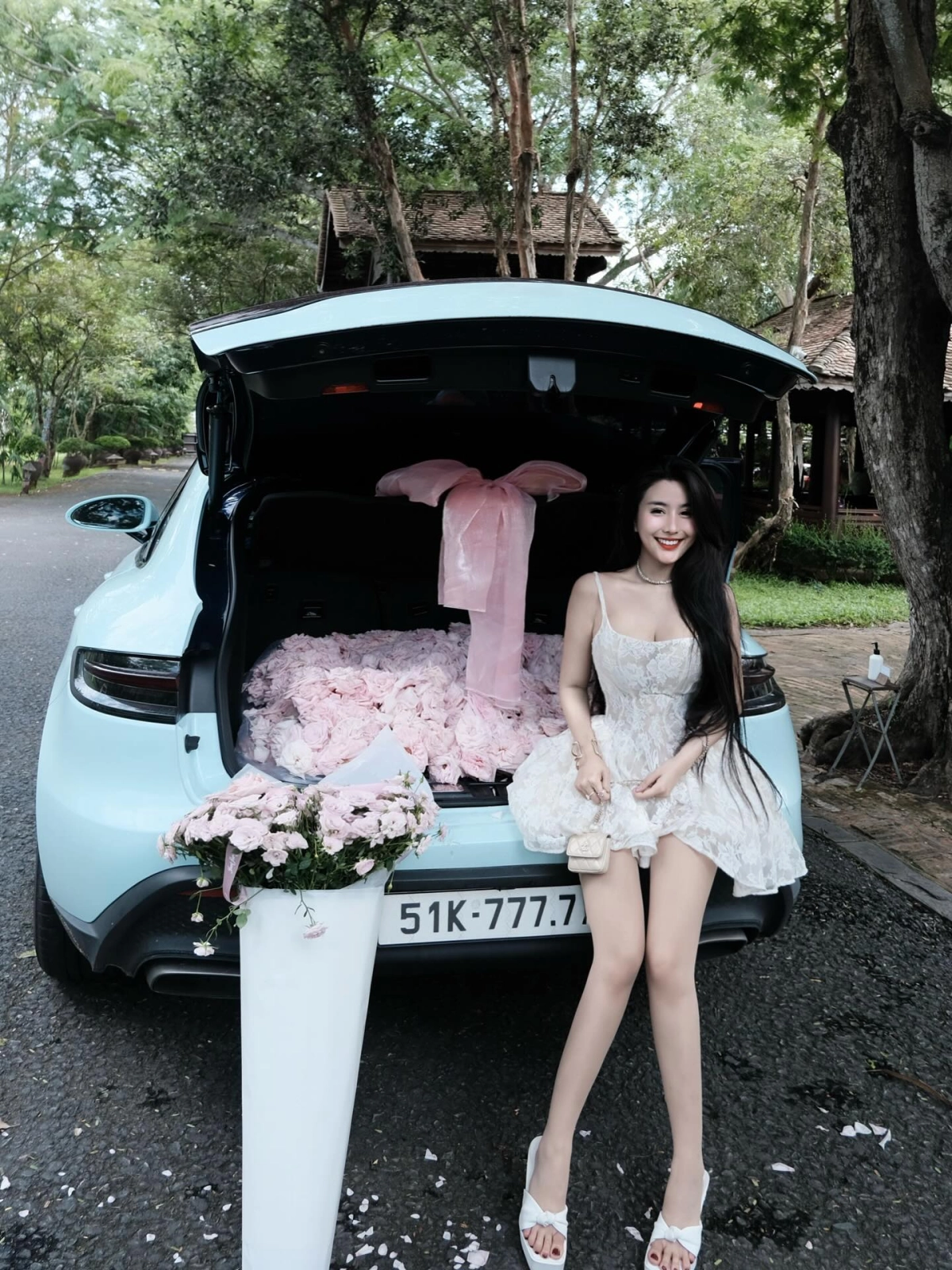 Ảnh gái múp vú to đầy đặn quyến rũ cực kỳ