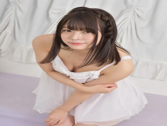 Nana Yagi mê hoặc ánh nhìn qua lớp váy ngủ ren trong suốt