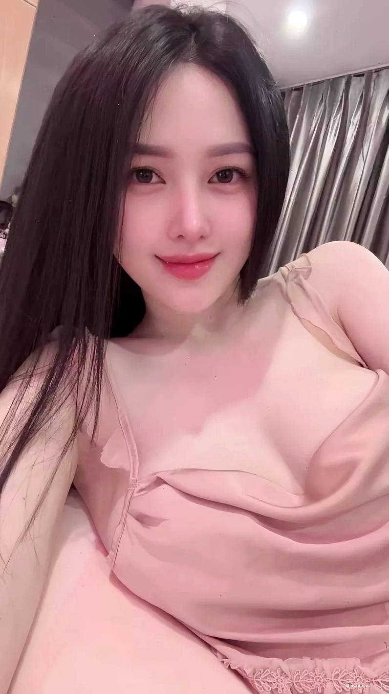 Ảnh gái xinh ngực to 38