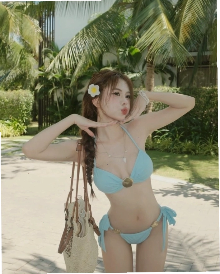 Ảnh nền hình ảnh gái mặc bikini đi biển ánh nắng