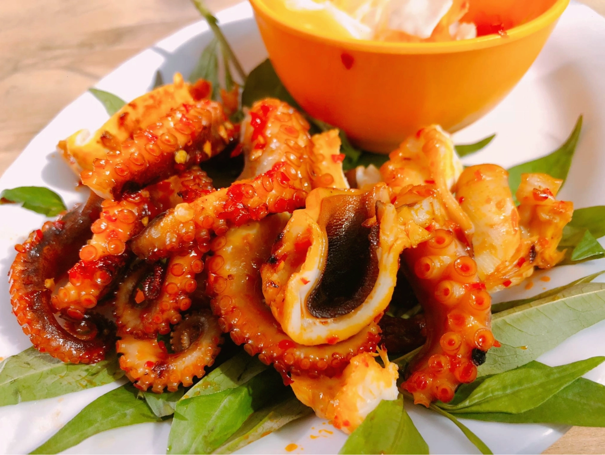 Bạch tuột nướng sa tế cay nồng