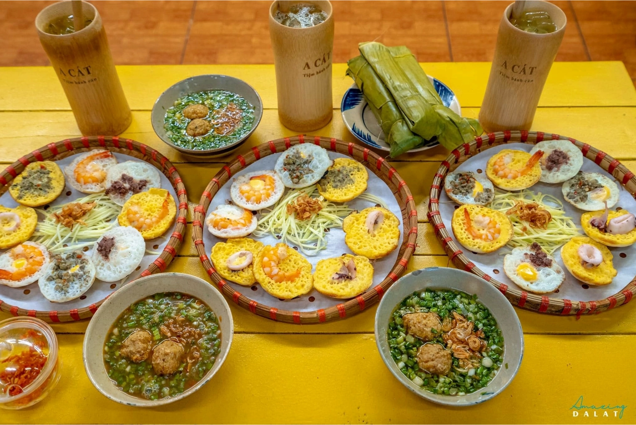 Bánh căn tại quán A Cát Đà Lạt