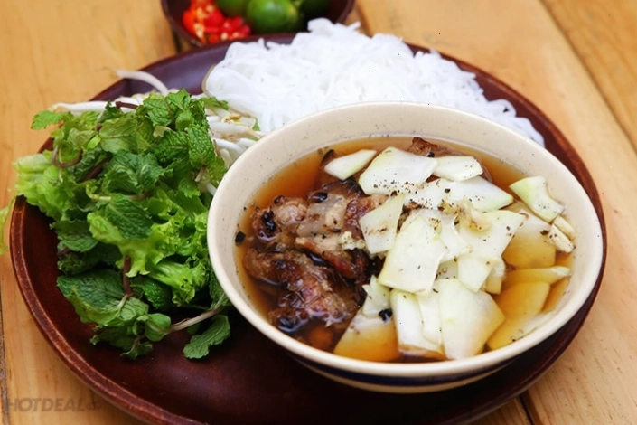 Bánh mì kẹp thịt Việt Nam với vỏ giòn và nhân đậm đà