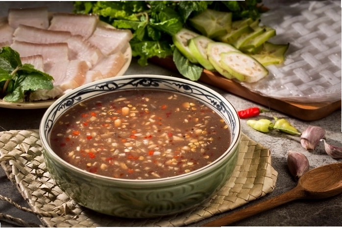 Bánh tráng cuốn thịt heo, món ăn dân dã nhưng đầy hấp dẫn