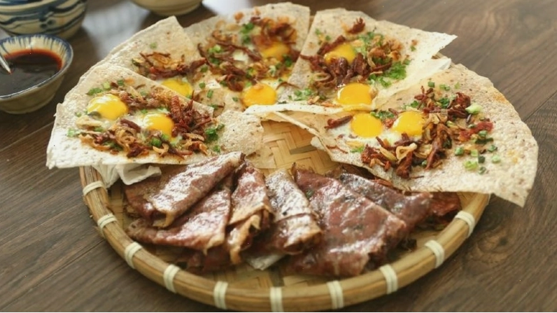 Bánh tráng kẹp Đà Nẵng món ăn vặt hấp dẫn