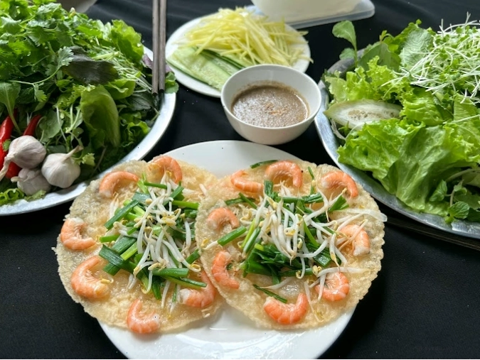 Bánh xèo Đà Nẵng giòn rụm