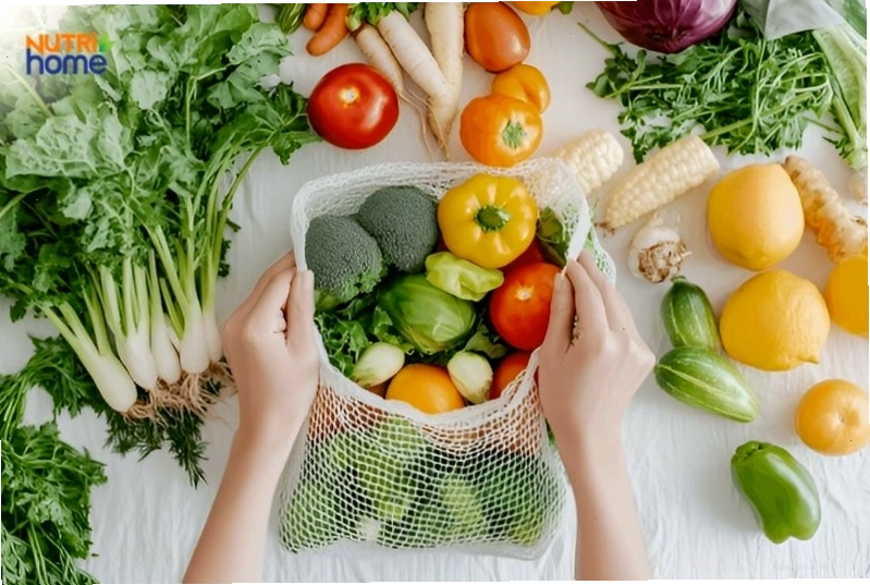 Cá hồi áp chảo là nguồn protein nạc tốt cho sức khỏe tim mạch