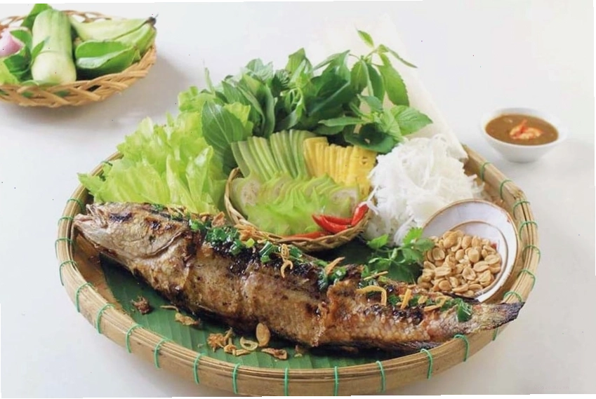 Cá lóc nướng trui thơm lừng, món nhậu đơn giản hấp dẫn