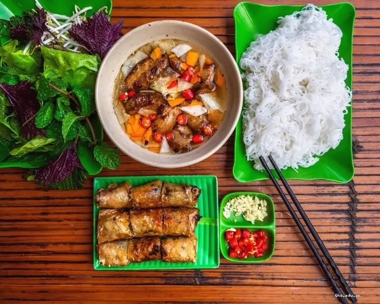 Cà phê trứng béo ngậy với lớp kem trứng mịn màng
