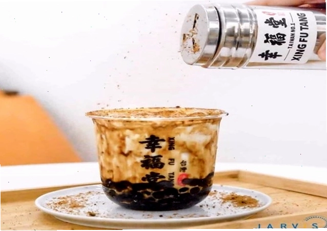 Các loại đồ uống đang hot hiện nay với nhiều màu sắc bắt mắt