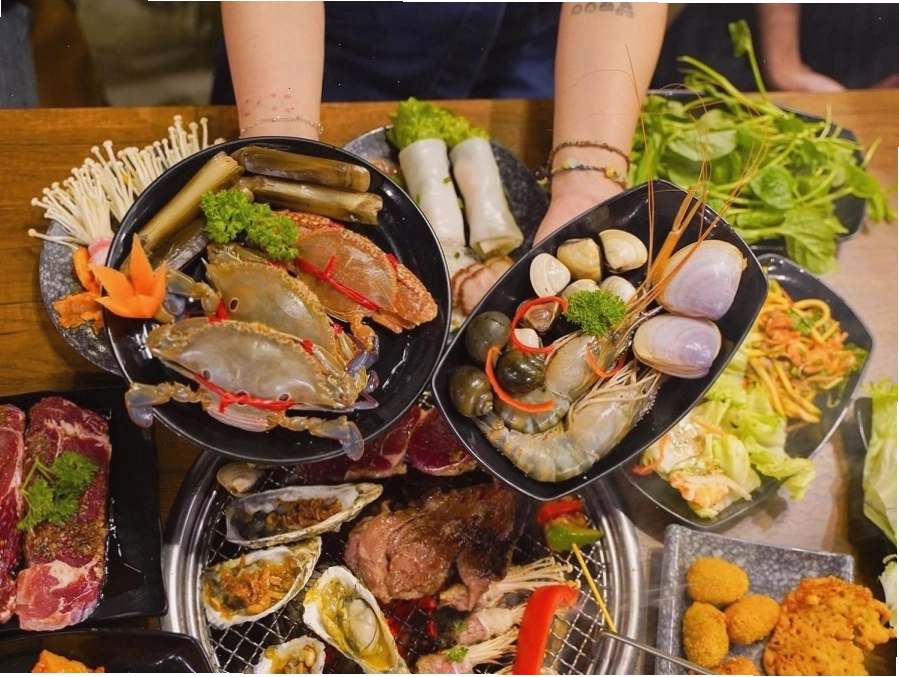 Các loại hải sản tươi ngon được bày bán tại chợ địa phương Đà Nẵng