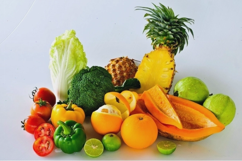 Các loại trái cây giàu vitamin C tốt cho da mụn nội tiết