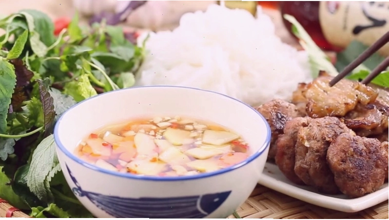 Các món ăn vặt đa dạng tại Lan Kute