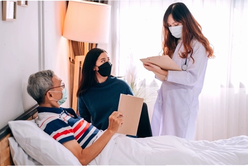 Cháo trắng nấu nhừ là thực phẩm dễ tiêu hóa cho người mới mổ ruột thừa