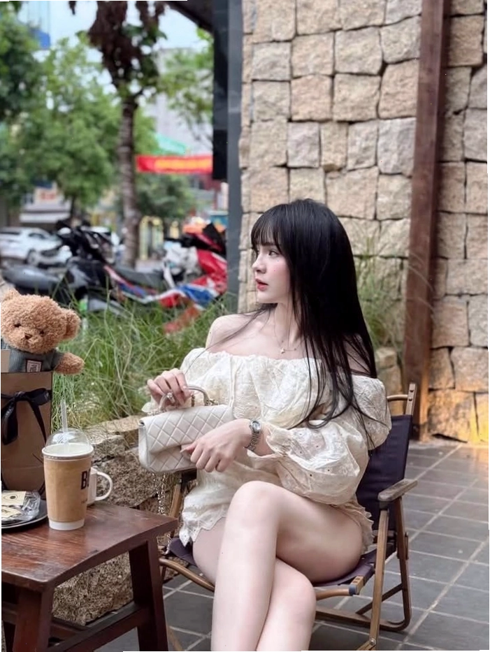 Cô gái Việt Nam cosplay với phong cách độc đáo, mang đậm dấu ấn cá nhân
