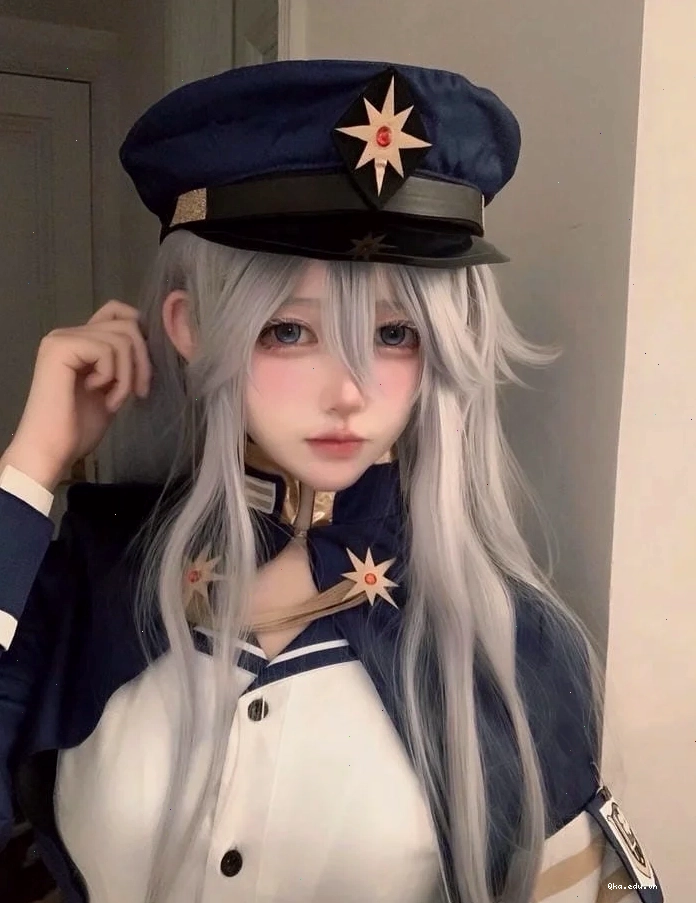 Cô gái xinh cosplay nhân vật Shinobu trong Thanh Gươm Diệt Quỷ