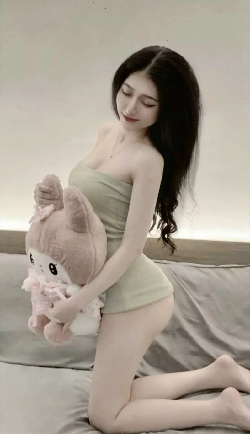 Cô gái xinh múp với body tròn trịa được yêu thích