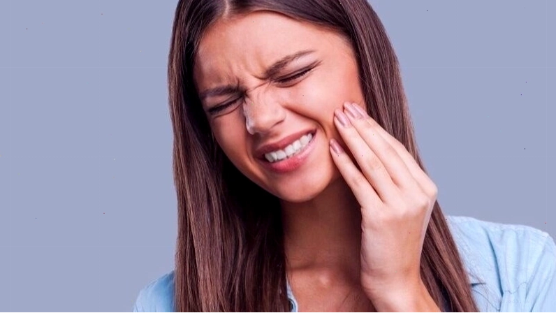 Củ địa liền khô dùng trong bài thuốc cổ truyền