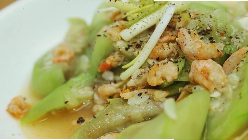 Đậu bắp xào tôm khô thanh đạm, bổ dưỡng