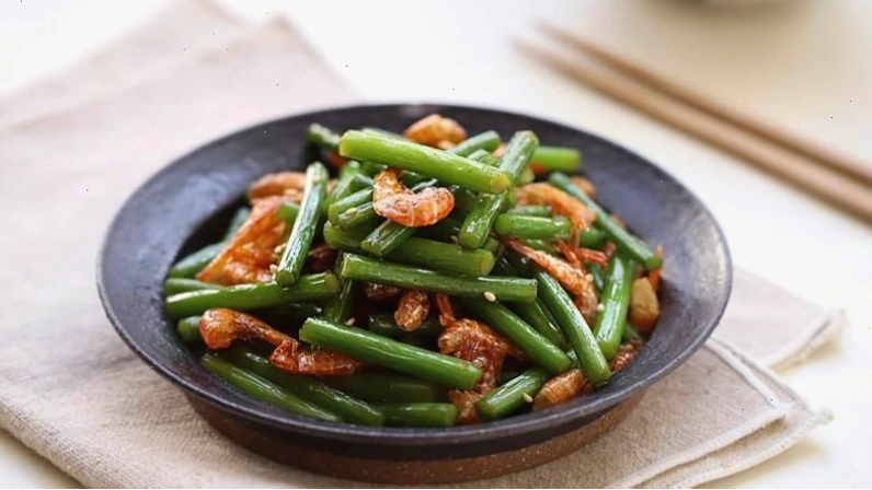 Đậu đũa xào tôm khô thanh đạm, tốt cho sức khỏe