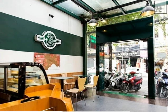 Effoc Take Away Coffee là thương hiệu cafe nổi tiếng tại Việt Nam.