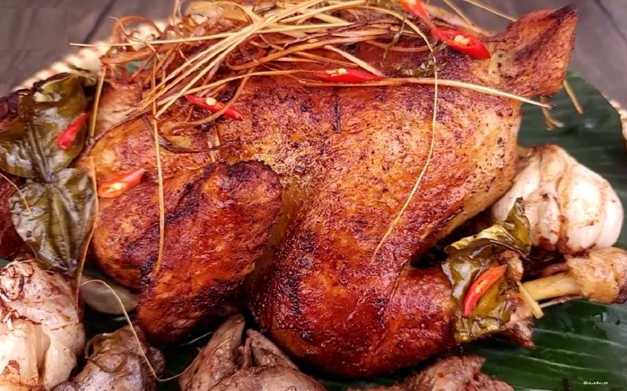 Gà nướng Ô Thum thơm lừng và hấp dẫn