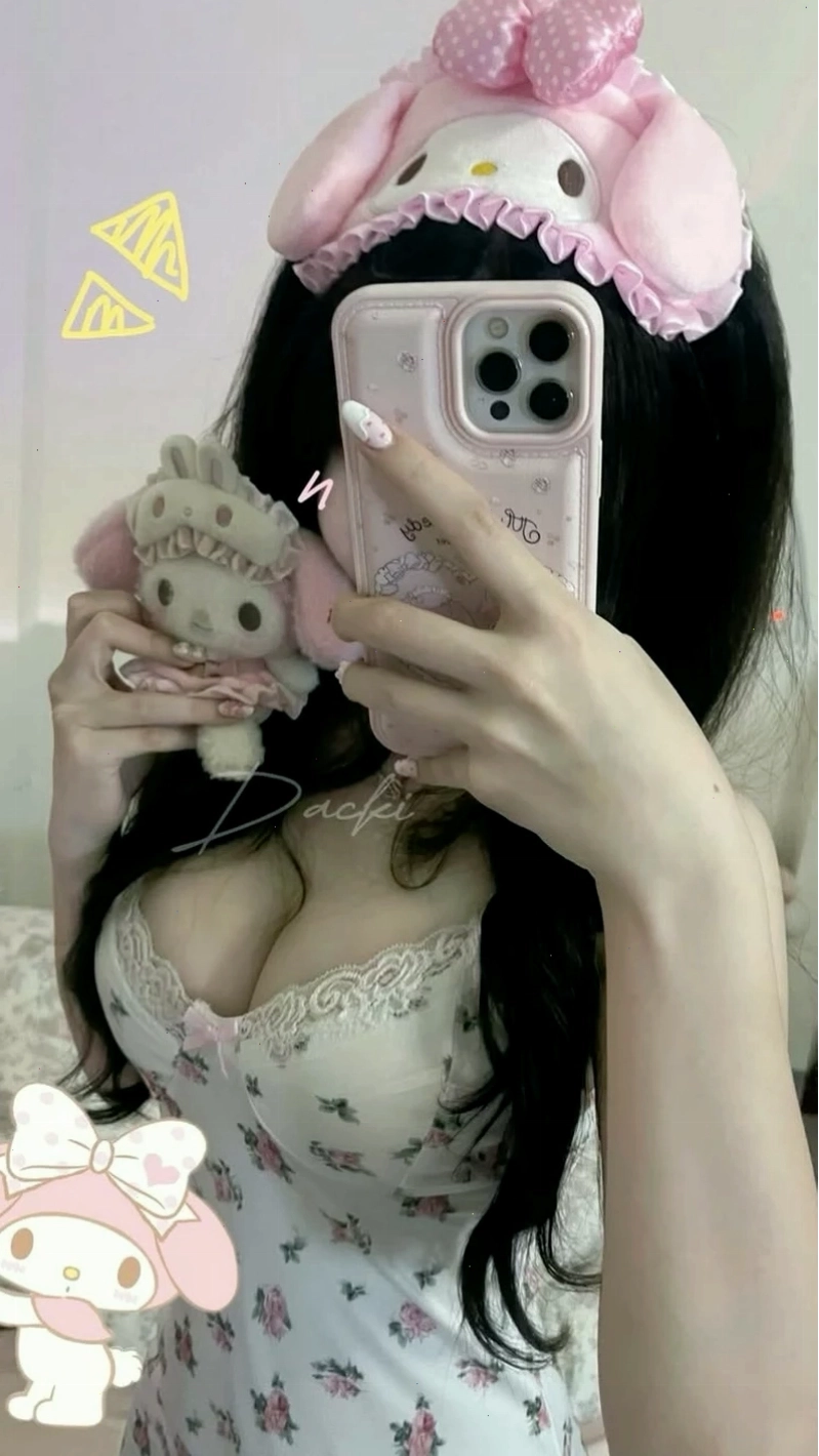 Gái xinh khoe hàng trong trang phục thể thao sexy