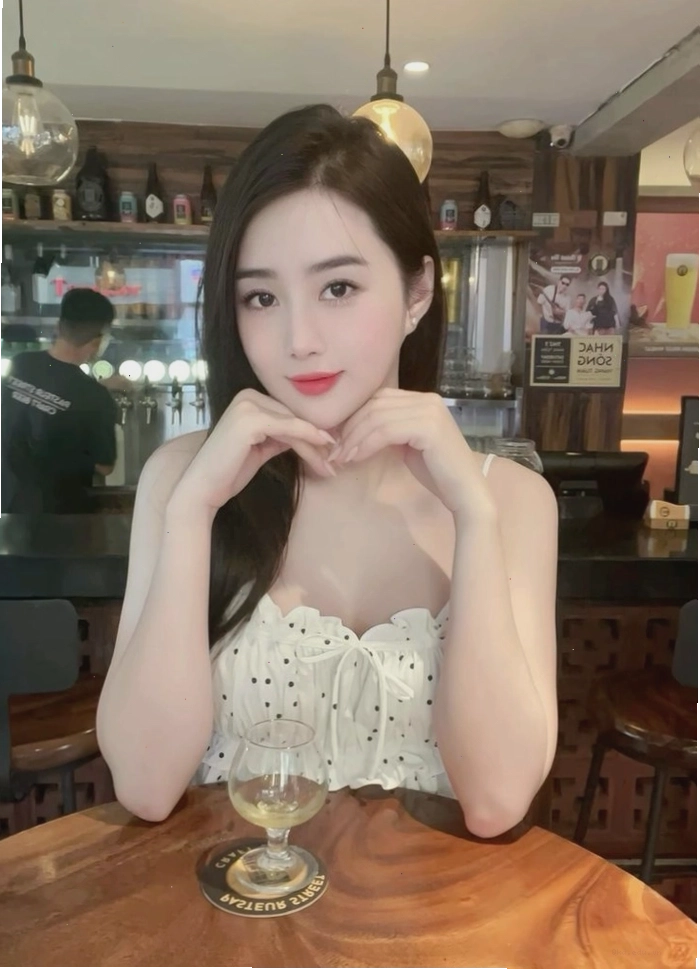 Gái xinh Việt Nam với phong cách bikini năng động