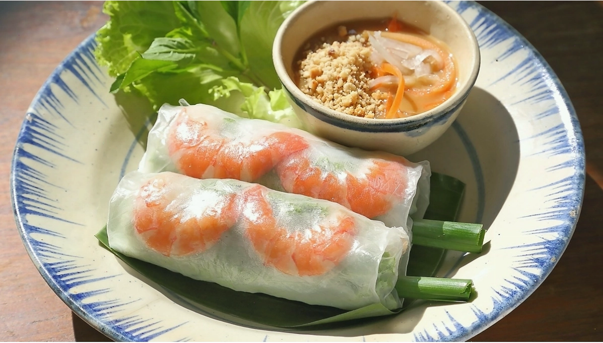 Gỏi cuốn tươi ngon, thanh mát