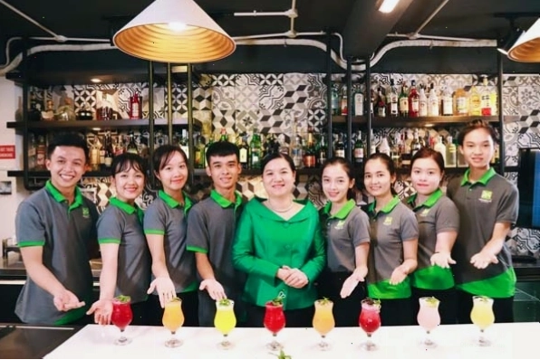 Học pha chế để mở quán kinh doanh hiệu quả