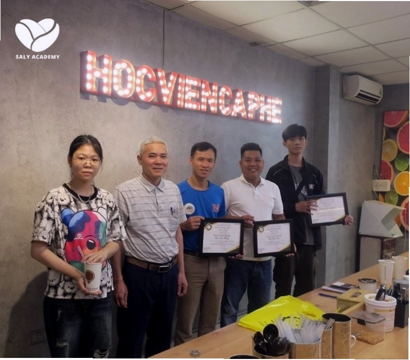 Học viện Cà Phê đào tạo pha chế và mở quán cà phê chuyên nghiệp