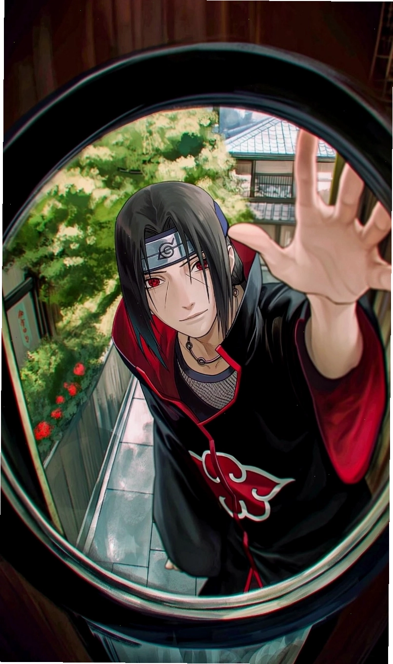 Itachi với biểu cảm nghiêm nghị