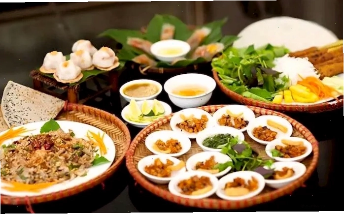 Khám phá 22 quán ăn ngon ở Huế được người dân địa phương yêu thích