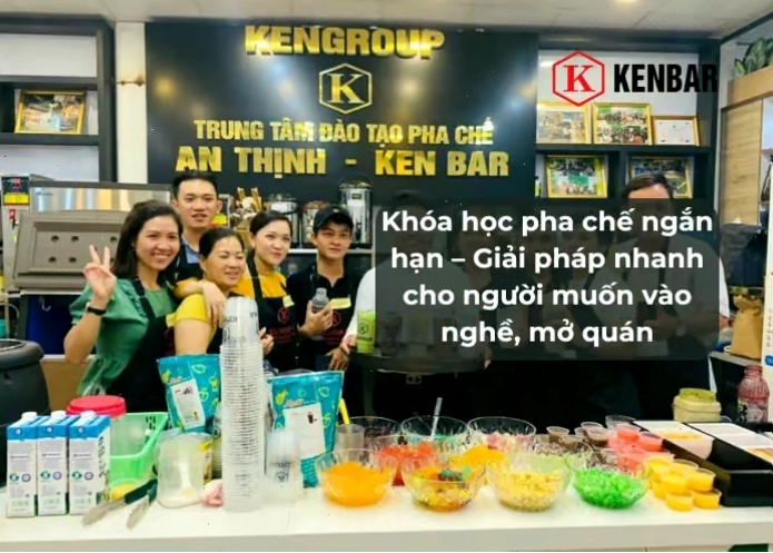 Khóa học pha chế đồ uống ngắn hạn giúp nhanh chóng nắm bắt kỹ năng vào nghề