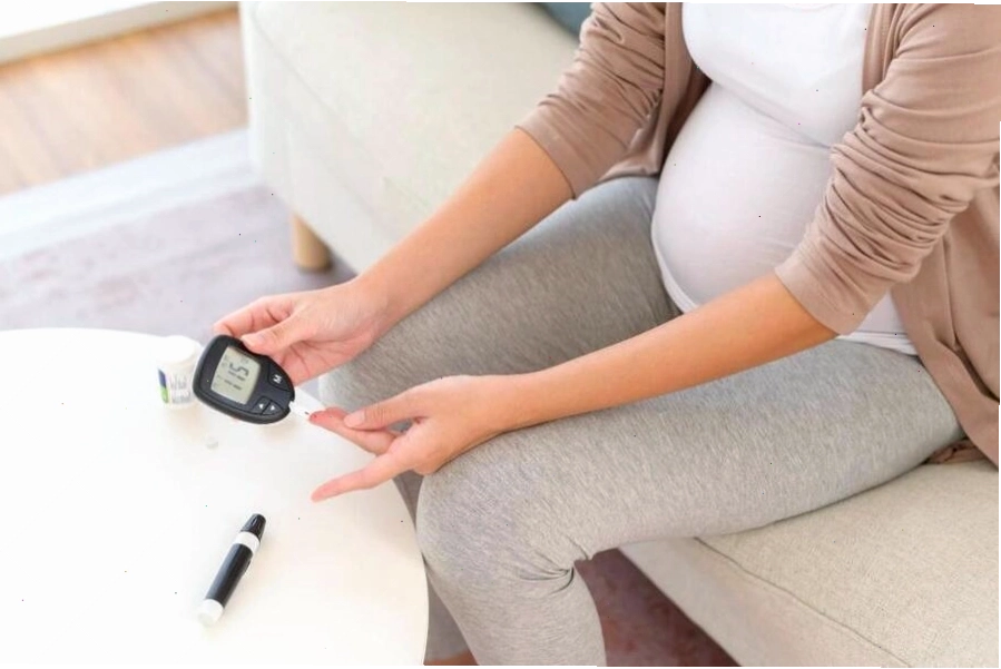 Lưu ý duy trì mức đường huyết ổn định cho mẹ bầu tiểu đường thai kỳ