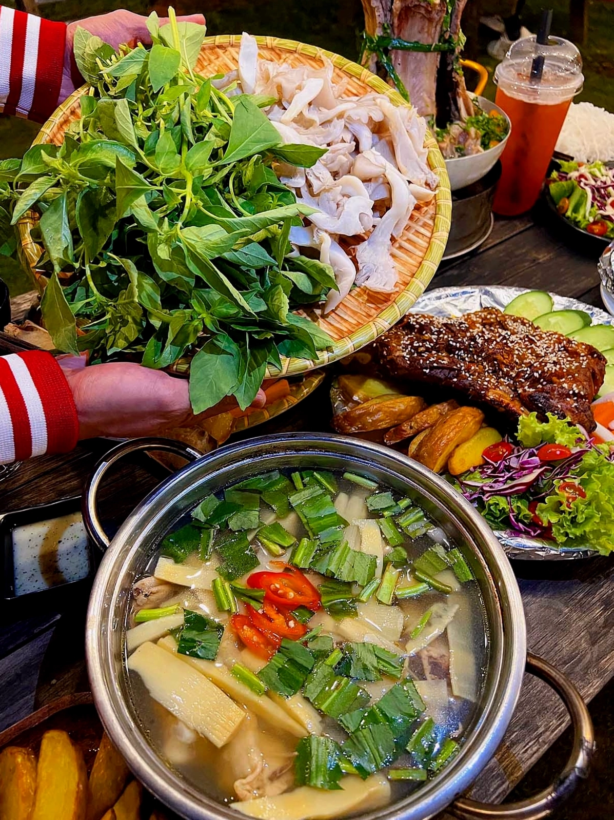Ly kem bơ Đà Lạt béo ngậy, mát lạnh
